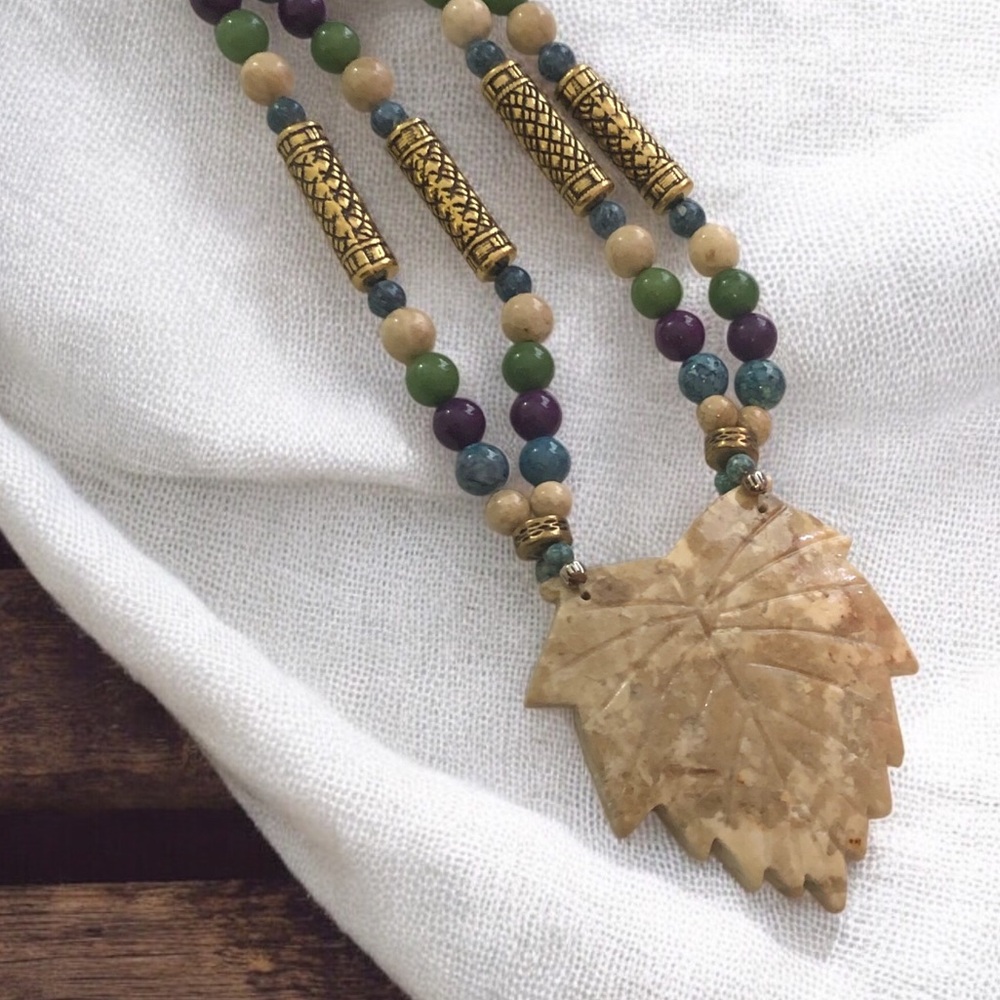 Vintage Earthy Stone Pendant Necklace
